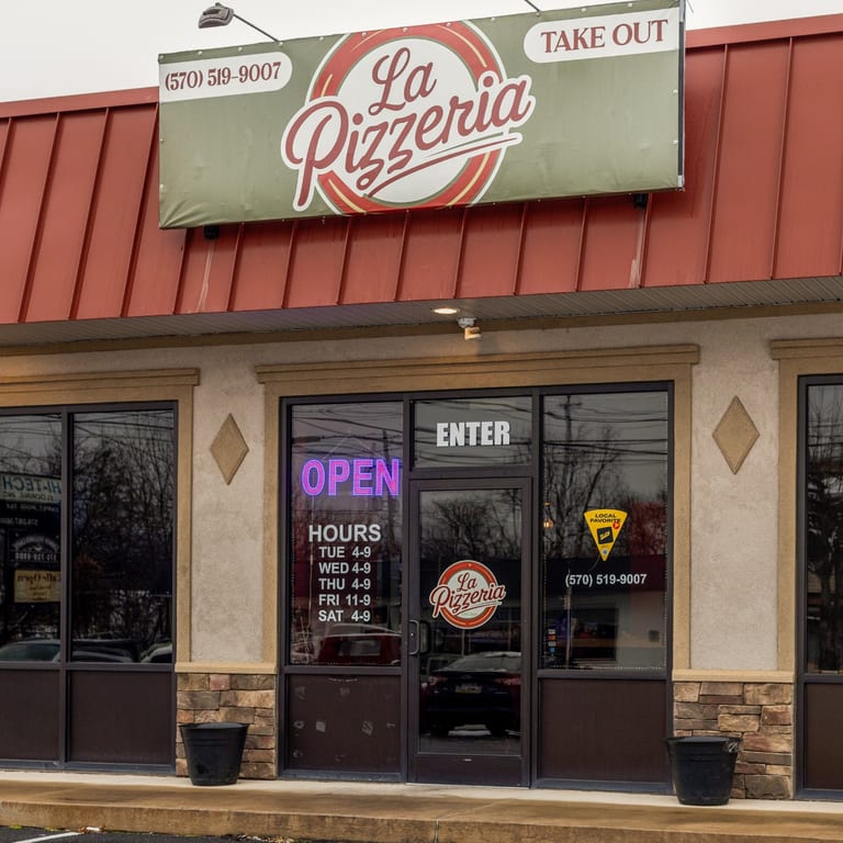 Fresh Pizza. Friendly Moments. Always Here for You