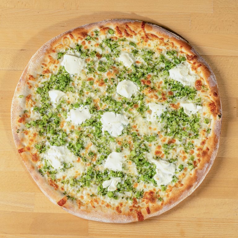 Where Fresh Pizza Brings Everyone Together